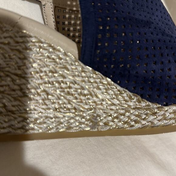 Amalfi by Rangoni Lee Wedge Sandals Open Toe Navy Blue Suede Size 7.5 Slingback - Picture 11 of 11